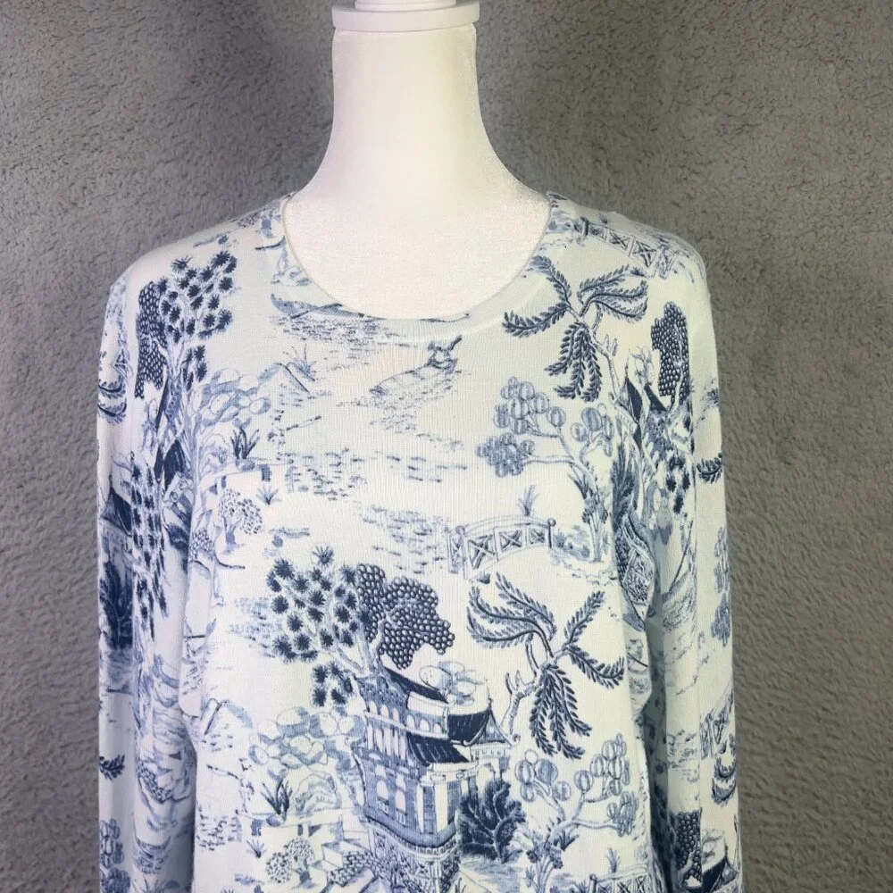 J Mclaughlin Sweater Womens Large White Blue Printed Long Sleeve Preppy - Picture 2 of 8